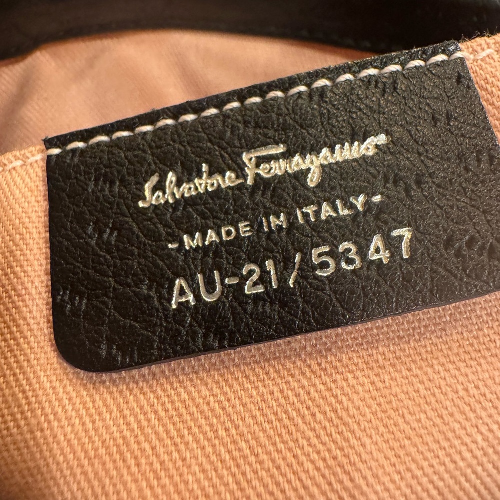 ferragamo - Picture 4 of 8